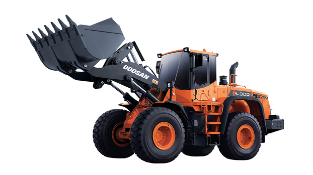 DOOSAN DL300 колесный  погрузчик 