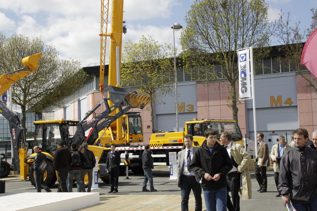 На выставке Intermat 2012 компания XCMG показала себя во всем блеске 