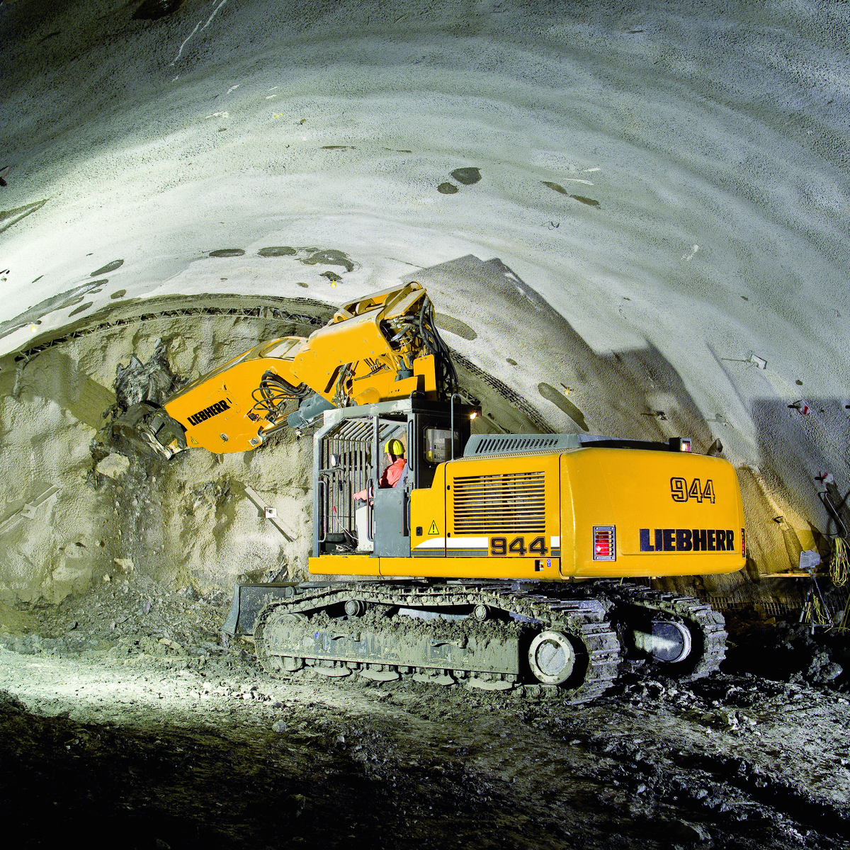 Liebherr R 944 C Tunnel Litronic